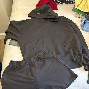 Daily drills vintage black set